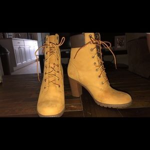 Timbs Women’s